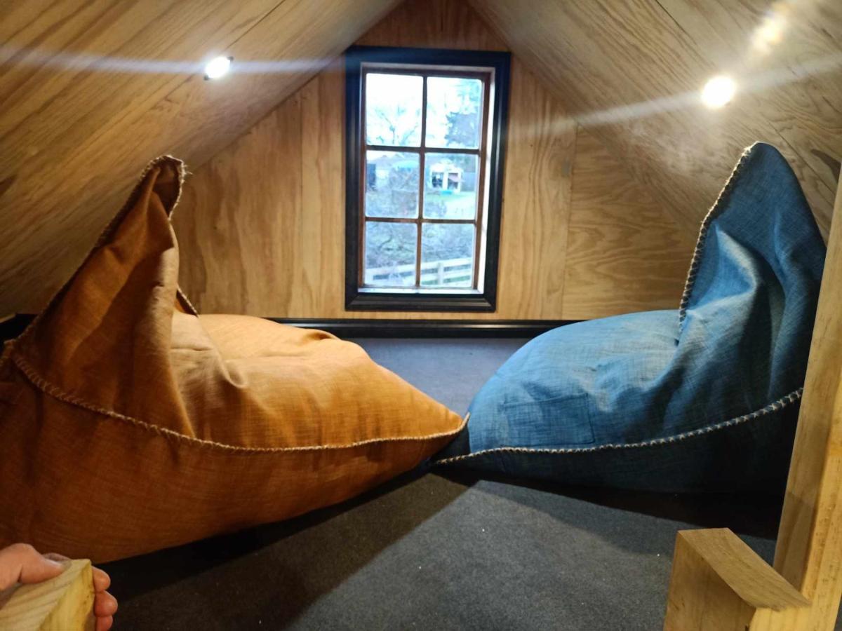Renagour Cottage - Farmstay With Hot Tub! Уангануй Екстериор снимка